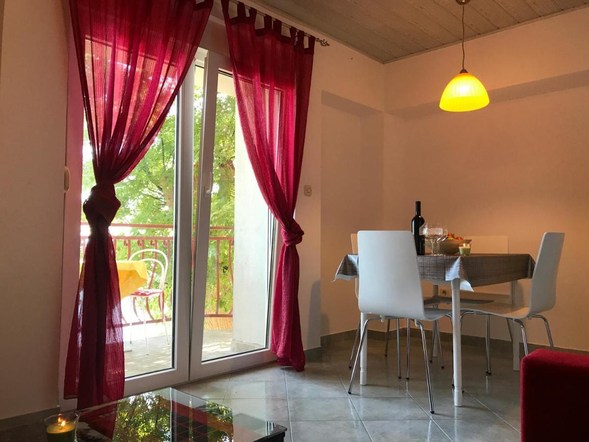 Grdelin Apartment Omiš Exterior foto