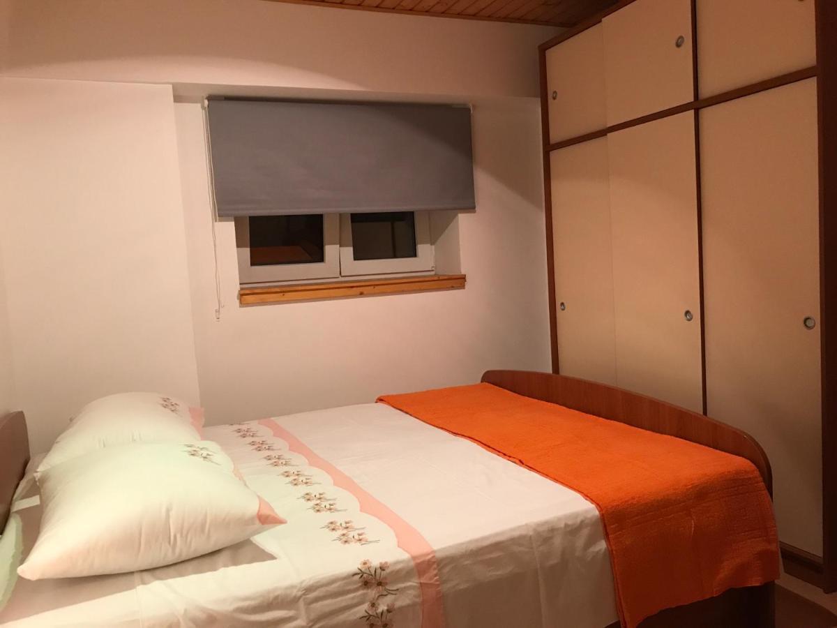 Grdelin Apartment Omiš Exterior foto
